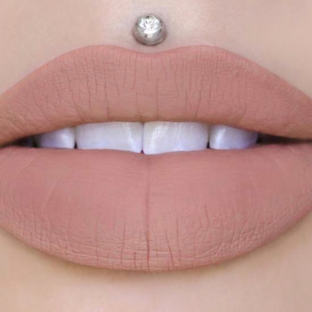 Jeffree Star “Mannequin” Liquid Lipstick